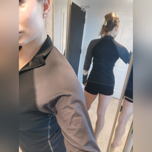 Nike active long sleeve top - Picture 11 of 14